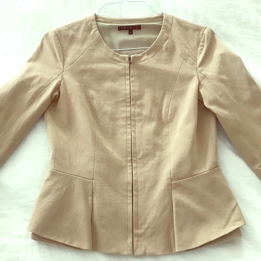 Theory peplum beige jacket, size 6